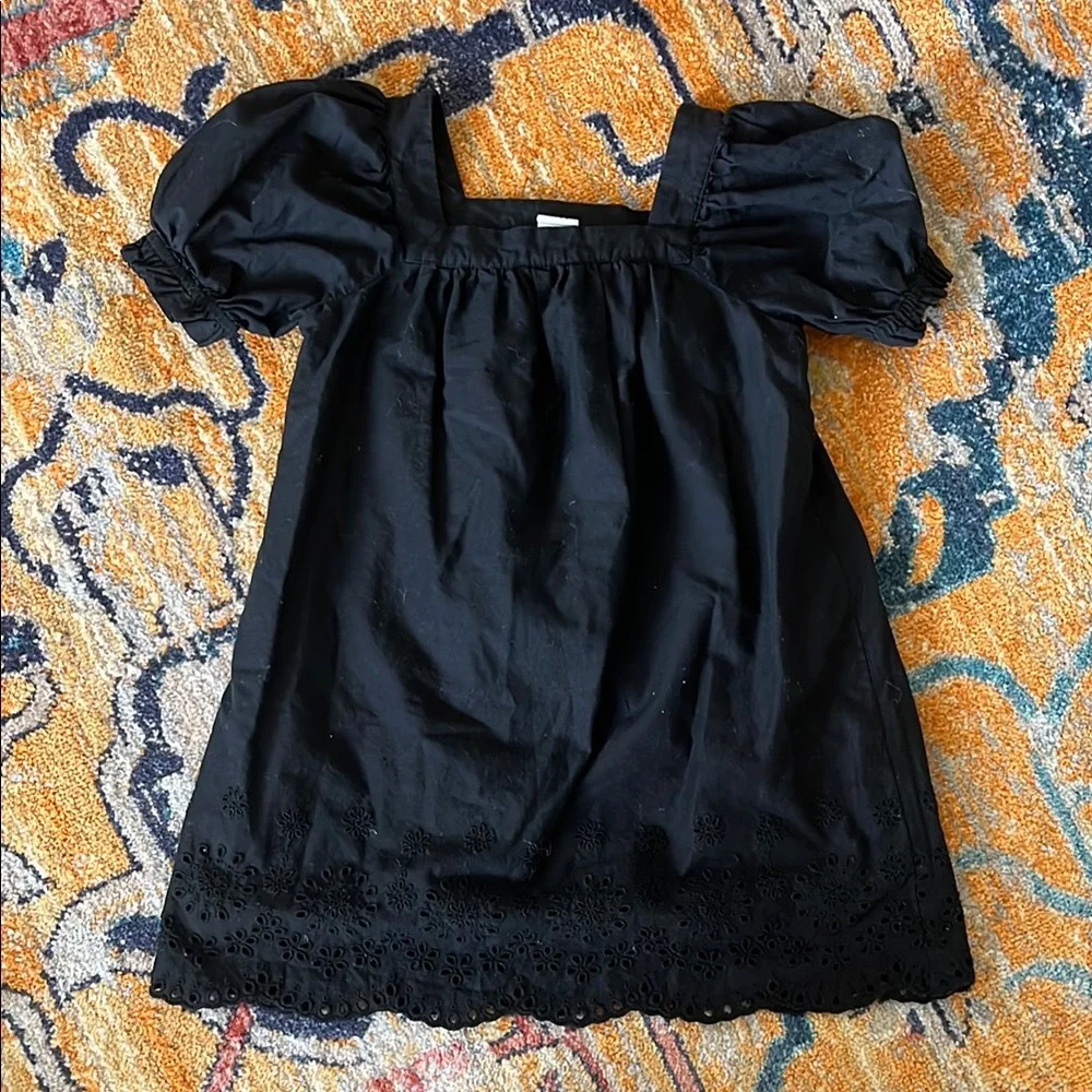 Gap Kids Girls 4-5 Black Puff Sleeve Eyelet Dress